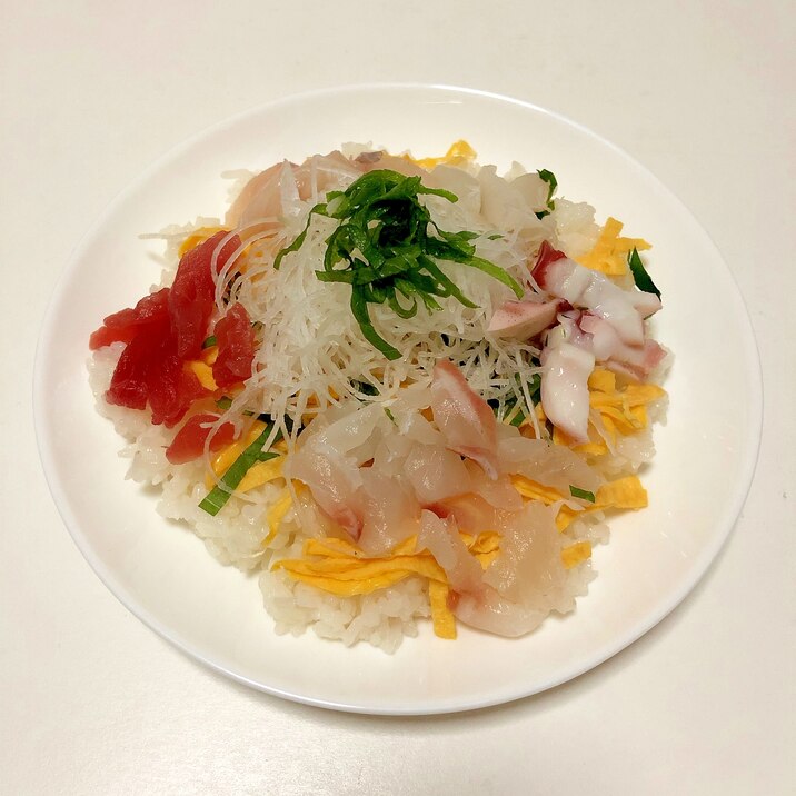 少ないお刺身で生ちらし寿司 レシピ 作り方 By まかろん 楽天レシピ 少ないお刺身で生ちらし寿司 レシピ 作り方 By まかろん 楽天レシピ